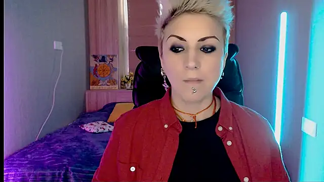 Snapshot of Sweet-n-Strong chatting on February 15, 2026, 7:51 am Sweet-n-Strong online show from February 15, 2026, 7:51 am