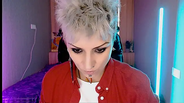 Snapshot of Sweet-n-Strong chatting on February 19, 2026, 6:31 am Sweet-n-Strong online show from February 19, 2026, 6:31 am