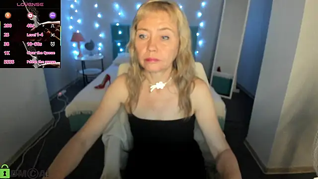 Carla Vogue online show from February 28, 2026, 1:01 pm