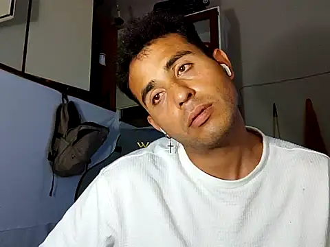 mrberemgena420 online show from May 31, 2026, 11:17 pm