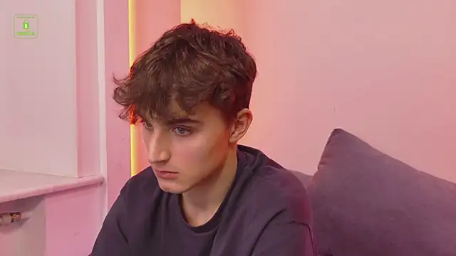 Snapshot of Richard_steele_hot chatting on November 3, 2025, 3:35 pm Richard steele hot online show from November 3, 2025, 3:35 pm