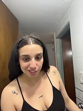 Snapshot of gigi333regi chatting on December 17, 2025, 11:11 pm gigi333regi online show from December 17, 2025, 11:11 pm