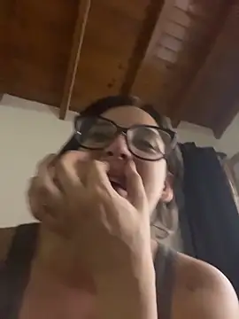 Snapshot of gigi333regi chatting on March 27, 2026, 10:48 am gigi333regi online show from March 27, 2026, 10:48 am