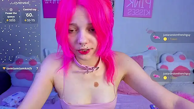 KittieHeart online show from May 28, 2026, 12:19 am