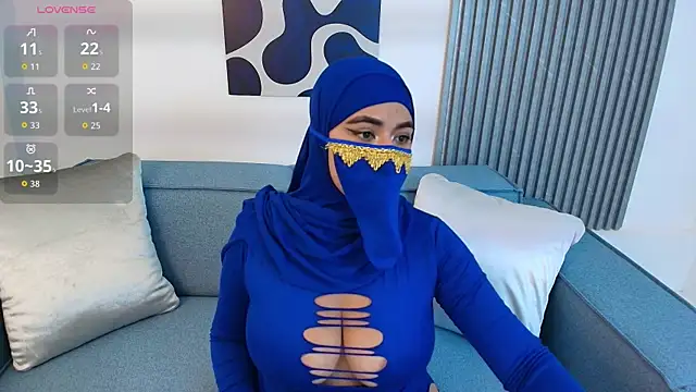 Snapshot of Aliya_cutiee chatting on October 28, 2025, 7:16 pm Aliya cutiee online show from October 28, 2025, 7:16 pm