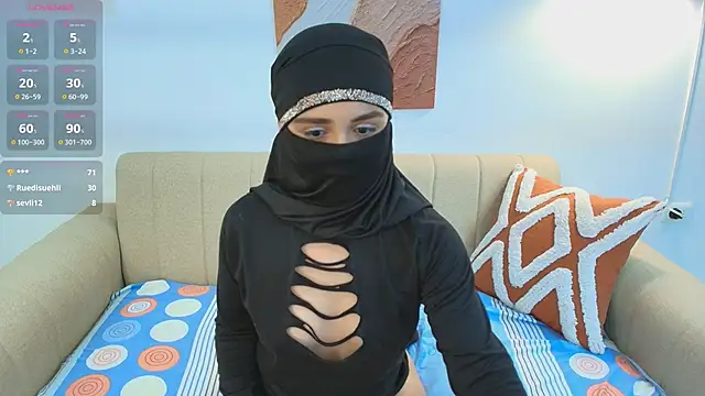 Lailaa lush online show from November 13, 2025, 8:13 am