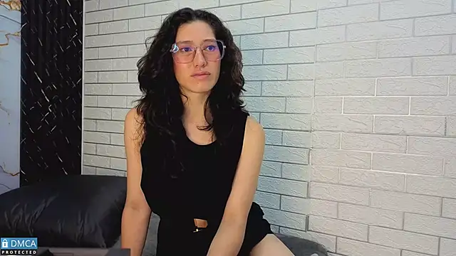 eva delight  online show from March 30, 2026, 12:06 pm