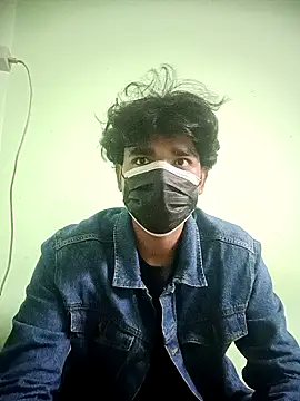 Snapshot of kriZ08 chatting on October 29, 2025, 12:40 pm kriZ08 online show from October 29, 2025, 12:40 pm