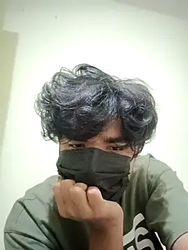 Snapshot of kriZ08 chatting on November 16, 2025, 5:13 am kriZ08 online show from November 16, 2025, 5:13 am