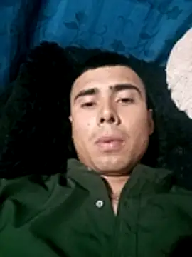 Snapshot of robinhd1234 chatting on December 1, 2025, 9:42 pm robinhd1234 online show from December 1, 2025, 9:42 pm