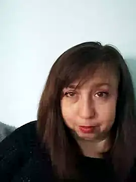 MaryKiki5619 online show from April 17, 2026, 2:20 pm