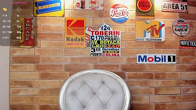 Snapshot of foxy_sharlotte chatting on February 20, 2026, 6:08 pm foxy sharlotte online show from February 20, 2026, 6:08 pm