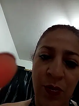 Snapshot of LAPOTRA_04 chatting on October 25, 2025, 2:35 pm LAPOTRA 04 online show from October 25, 2025, 2:35 pm