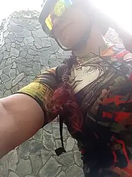 LAPOTRA 04 online show from December 18, 2025, 8:15 pm