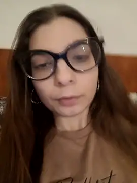 sweetbabygirlforyou online show from February 13, 2026, 2:24 pm