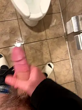 Snapshot of slimshadypt2 chatting on November 18, 2025, 1:33 am slimshadypt2 online show from November 18, 2025, 1:33 am