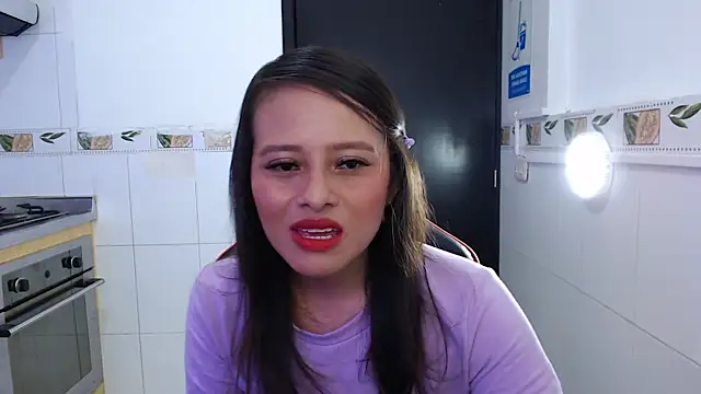 Snapshot of karla_al chatting on November 10, 2025, 7:13 pm karla al online show from November 10, 2025, 7:13 pm