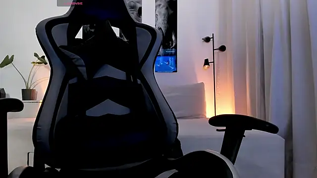 IamKael  online show from February 4, 2026, 1:55 am