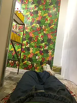 Snapshot of Unique-Man chatting on October 31, 2025, 12:17 pm Unique-Man online show from October 31, 2025, 12:17 pm