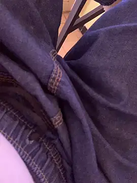 Snapshot of Unique-Man chatting on November 12, 2025, 12:49 pm Unique-Man online show from November 12, 2025, 12:49 pm