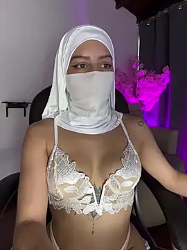 Snapshot of shaima__ chatting on June 11, 2026, 7:34 pm shaima online show from June 11, 2026, 7:34 pm