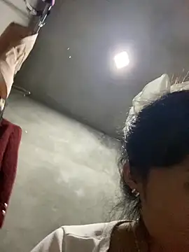 Yunzang online show from November 13, 2025, 8:46 am