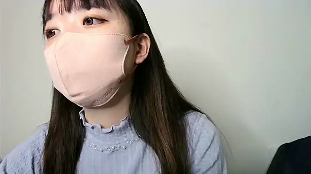 yua chan00 online show from February 16, 2026, 1:40 pm