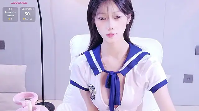 xiaoxi---n online show from July 1, 2026, 6:59 am