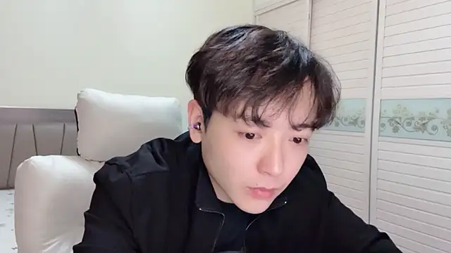 Snapshot of xiaoxiao1025 chatting on November 12, 2025, 12:27 pm xiaoxiao1025 online show from November 12, 2025, 12:27 pm