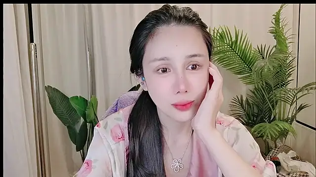 Snapshot of Vv123668 chatting on October 25, 2025, 6:24 pm Vv123668 online show from October 25, 2025, 6:24 pm