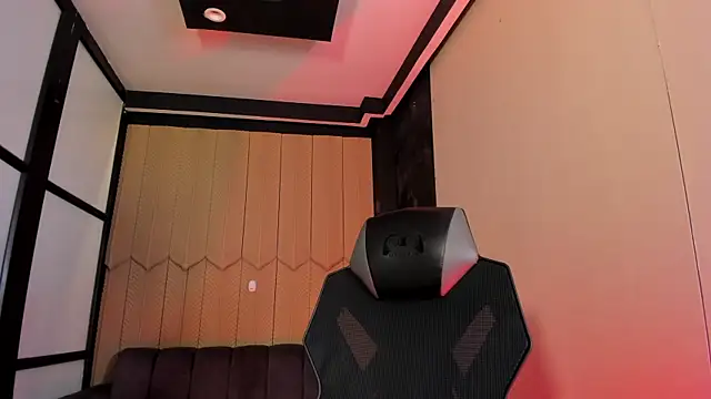 AmaraWolf online show from January 7, 2026, 10:12 pm