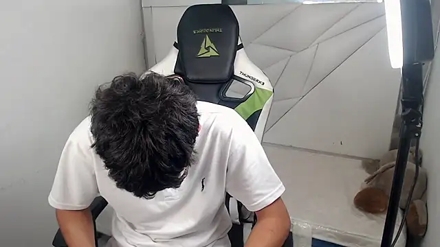 Cash G  online show from November 25, 2025, 9:04 pm