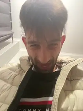 Snapshot of Dondeloquieras4 chatting on February 22, 2026, 5:00 pm Dondeloquieras4 online show from February 22, 2026, 5:00 pm