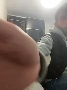 Snapshot of Dondeloquieras4 chatting on March 1, 2026, 9:50 pm Dondeloquieras4 online show from March 1, 2026, 9:50 pm