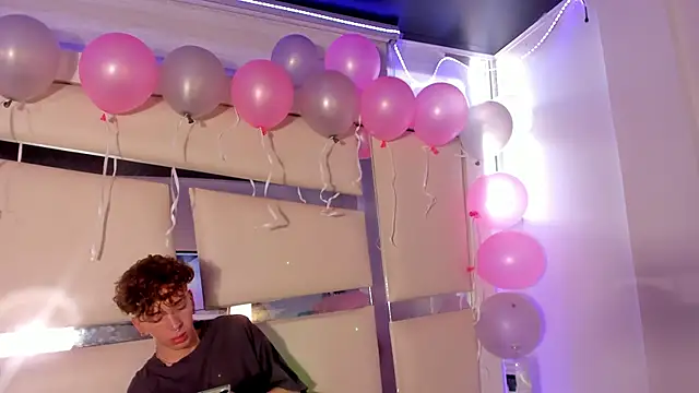 Snapshot of Genesis_ask chatting on November 1, 2025, 8:11 pm Genesis ask online show from November 1, 2025, 8:11 pm