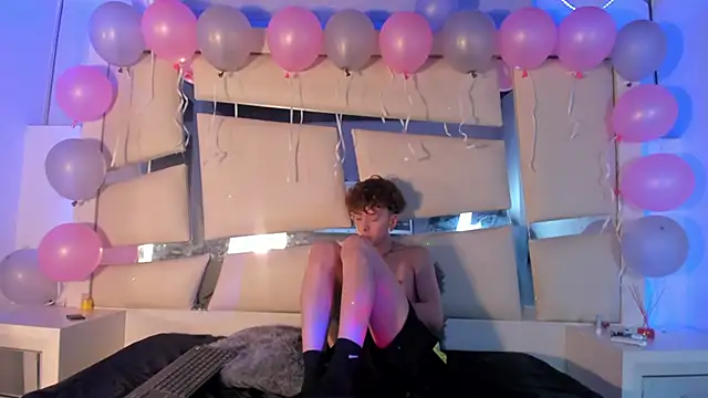 Snapshot of Genesis_ask chatting on November 5, 2025, 4:23 am Genesis ask online show from November 5, 2025, 4:23 am