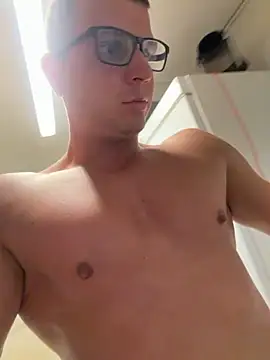 Snapshot of PolishBoy1995 chatting on November 12, 2025, 1:55 pm PolishBoy1995 online show from November 12, 2025, 1:55 pm