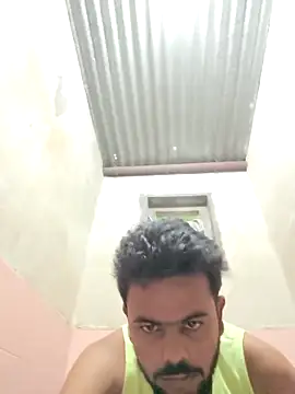 Snapshot of devil_boy_0909 chatting on October 31, 2025, 2:12 am devil boy 0909 online show from October 31, 2025, 2:12 am