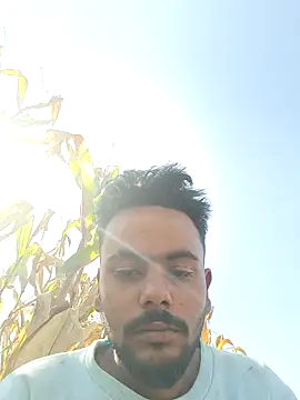 Snapshot of devil_boy_0909 chatting on November 12, 2025, 7:42 am devil boy 0909 online show from November 12, 2025, 7:42 am