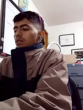 SkinniYamo online show from February 27, 2026, 12:54 am