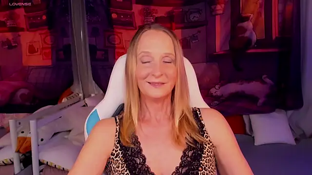 Snapshot of ScarlettPalmer chatting on July 3, 2026, 10:10 am ScarlettPalmer online show from July 3, 2026, 10:10 am