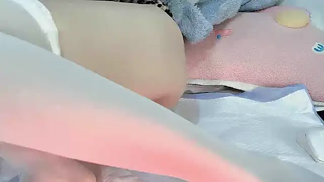 Cherry-666 online show from December 17, 2025, 9:37 am