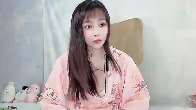 Cherry-666 online show from April 19, 2026, 7:29 am