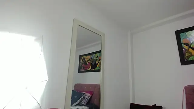 natacha ferrer1 online show from February 25, 2026, 12:04 pm