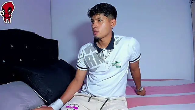 Snapshot of Dominic_King chatting on March 2, 2026, 1:30 am Dominic King online show from March 2, 2026, 1:30 am