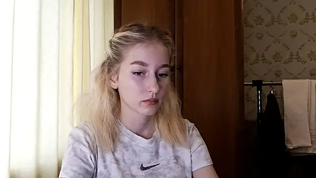 Snapshot of LisaKacitaa chatting on November 6, 2025, 9:10 am LisaKacitaa online show from November 6, 2025, 9:10 am