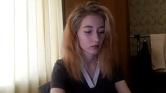 Snapshot of LisaKacitaa chatting on November 7, 2025, 8:14 am LisaKacitaa online show from November 7, 2025, 8:14 am