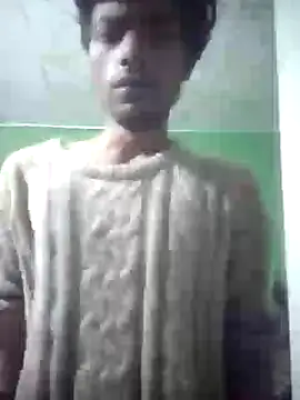 Snapshot of Luckysucks chatting on November 2, 2025, 3:03 pm Luckysucks online show from November 2, 2025, 3:03 pm