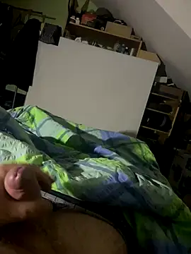 Ilovemilf1 online show from November 17, 2025, 9:42 pm