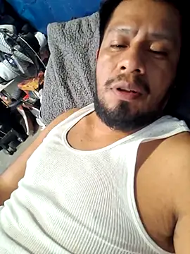 sanz957 online show from February 1, 2026, 12:53 am